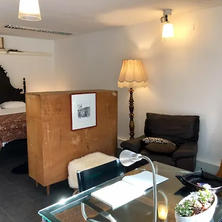 Casa Da Varzea - Atelier Проживание в семье Синтра